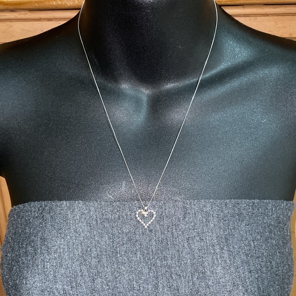 Solid Stamped 14K White Gold Natural Diamond Heart Pendant Box Chain Necklace - Picture 7 of 15